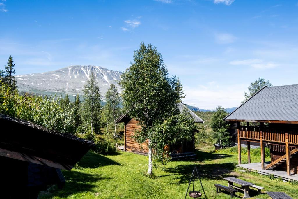 Nespecifikovaný výhled na hory nebo výhled na hory při pohledu z hostelu