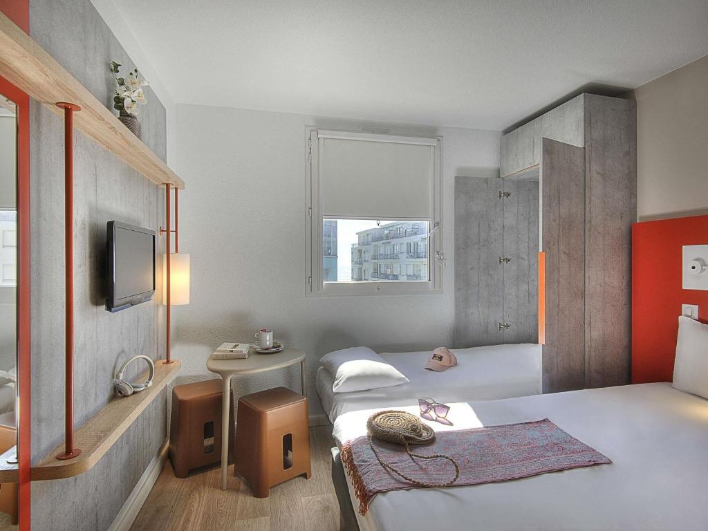 
Triple Room with One Double and One Pull-Out Bed
