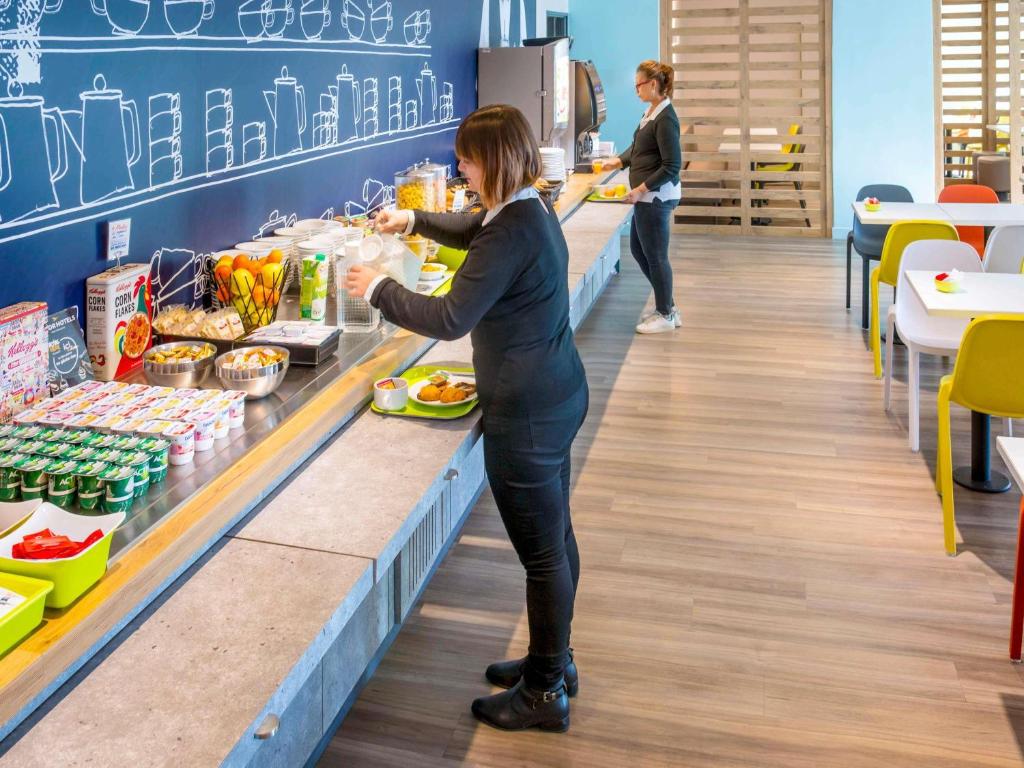 ibis budget Nice Californie Lenval - Resim 40