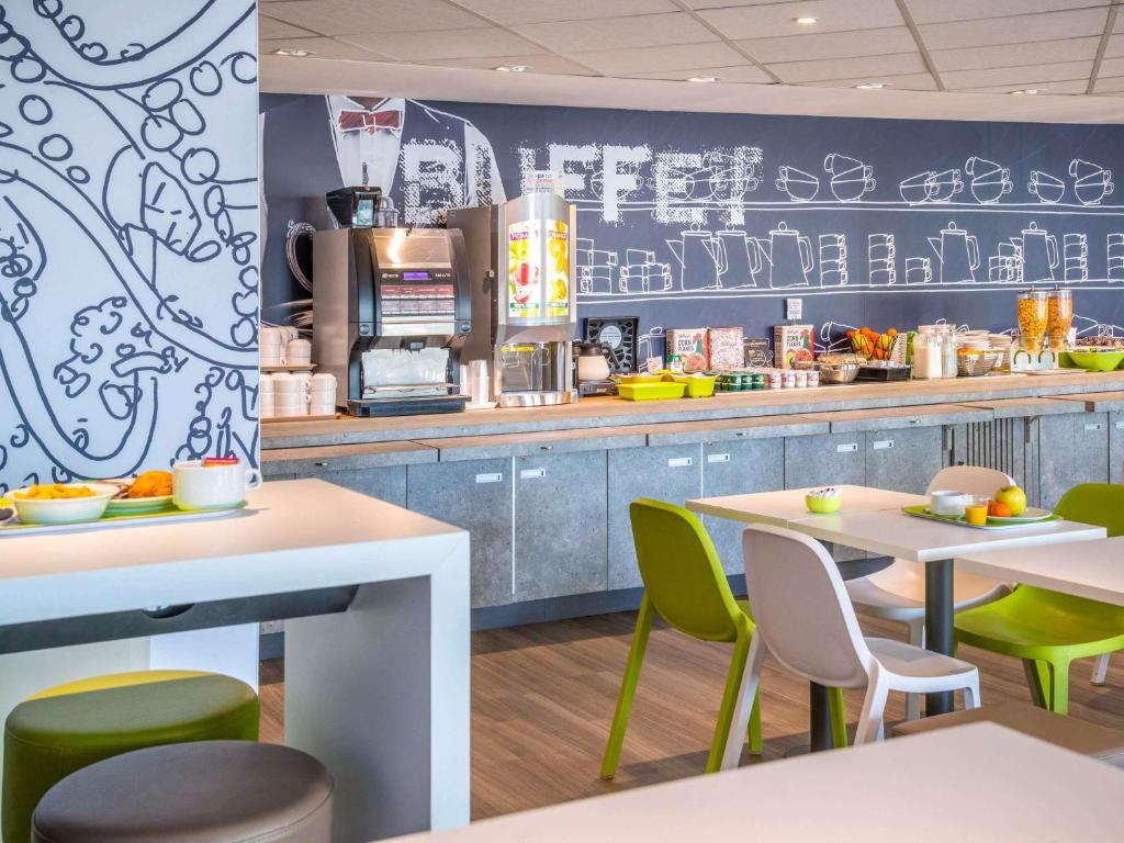 ibis budget Nice Californie Lenval - Resim 41