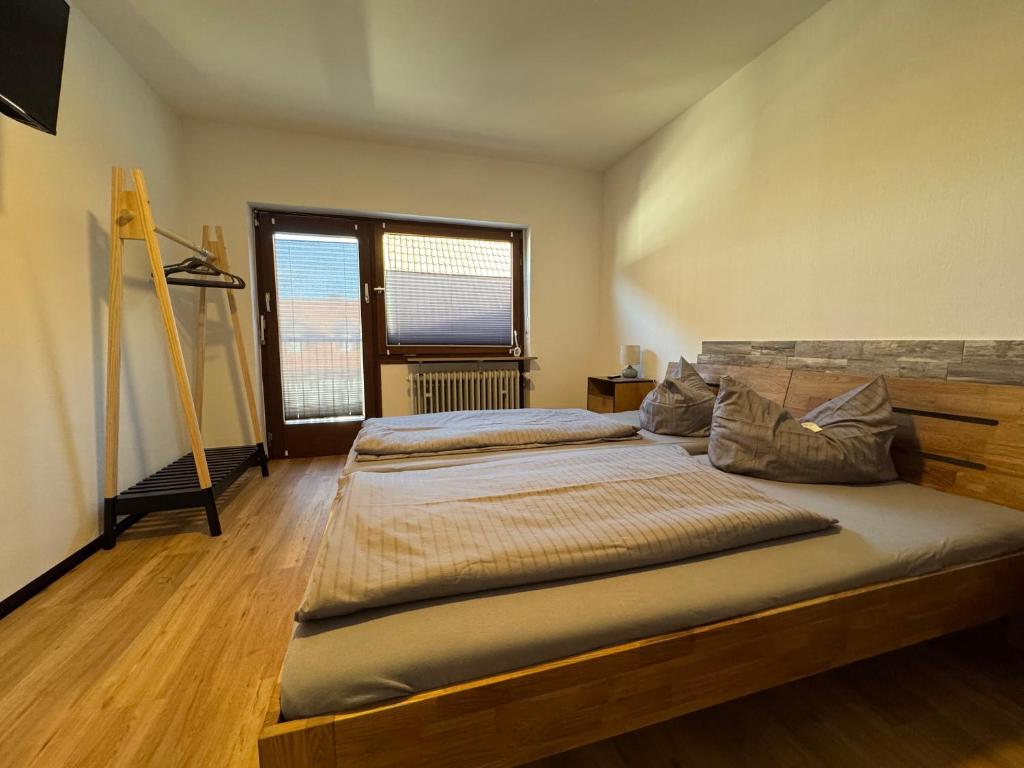 Zur goldenen Krone Pension Stadtallendorf - Habitación Doble Estándar