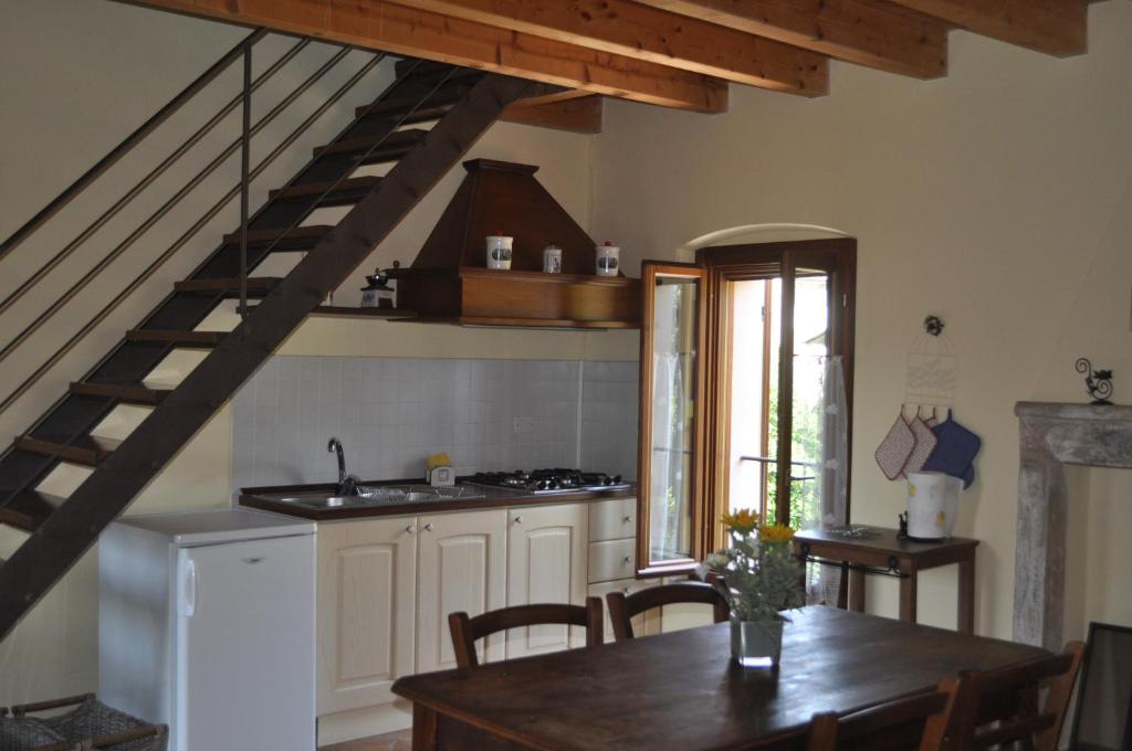 Kuchyň nebo kuchyňský kout v ubytování Le Quattro Stagioni B&B and Apartament