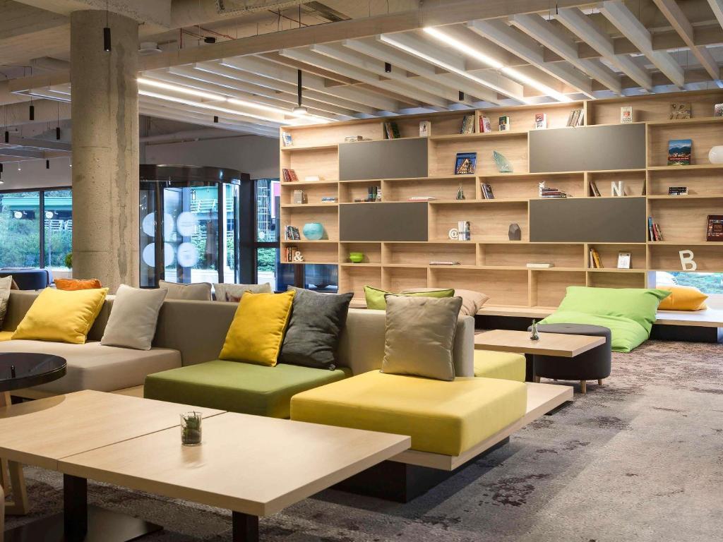 Novotel Wroclaw Centrum - Resim 8