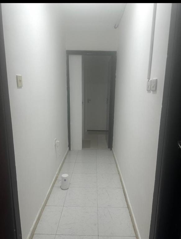 Central Abu Dhabi Private Room - Resim 14