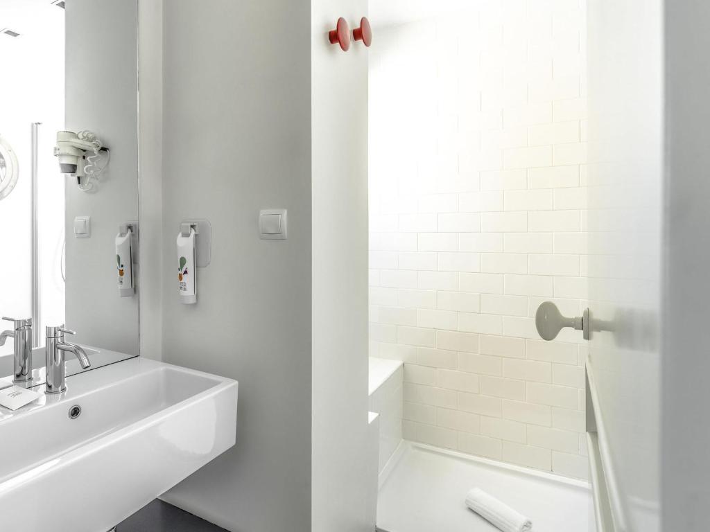 Ibis Styles Lisboa Centro Liberdade NE - Resim 43