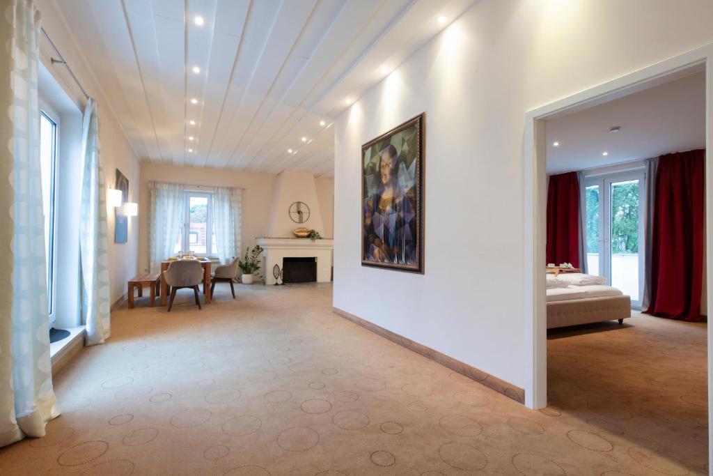 Hotel Biederstein am Englischen Garten - Resim 7