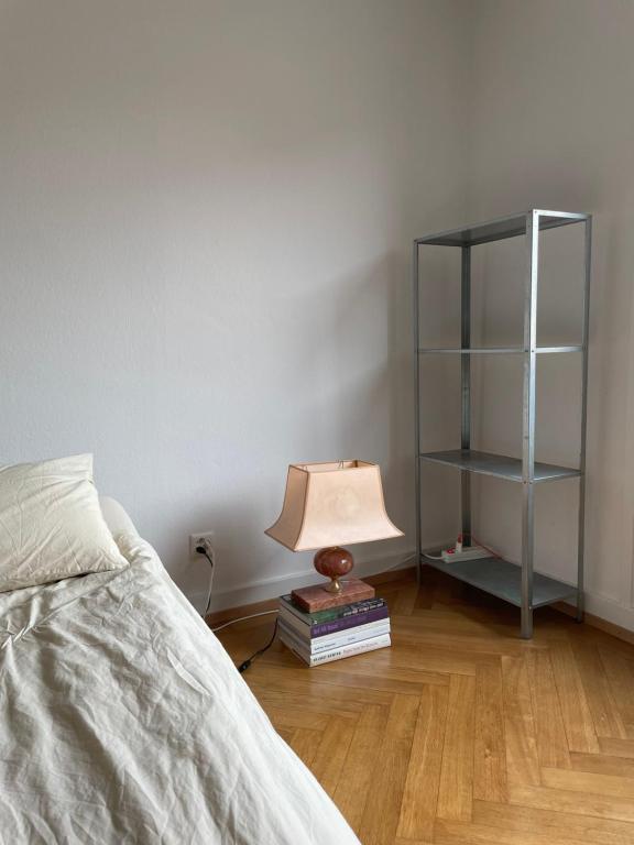 Charming 2 Room Apartment in Peaceful Brunau - Resim 9