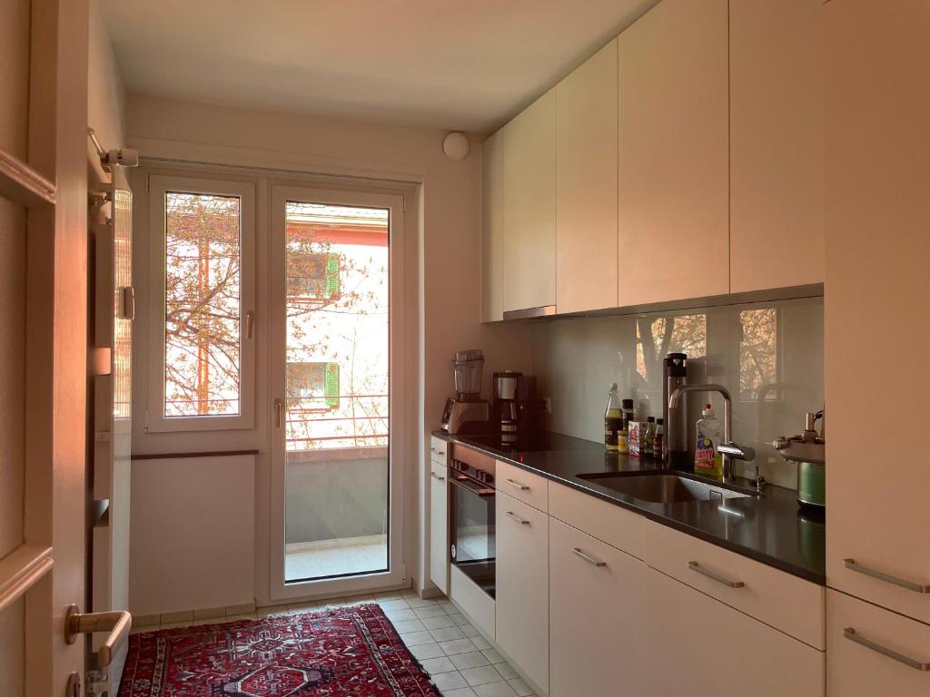 Charming 2 Room Apartment in Peaceful Brunau - Resim 4
