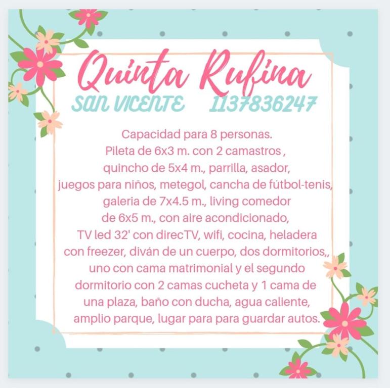 Un menú para un restaurante con flores rosas. en Quinta Rufina San Vicente, en San Vicente