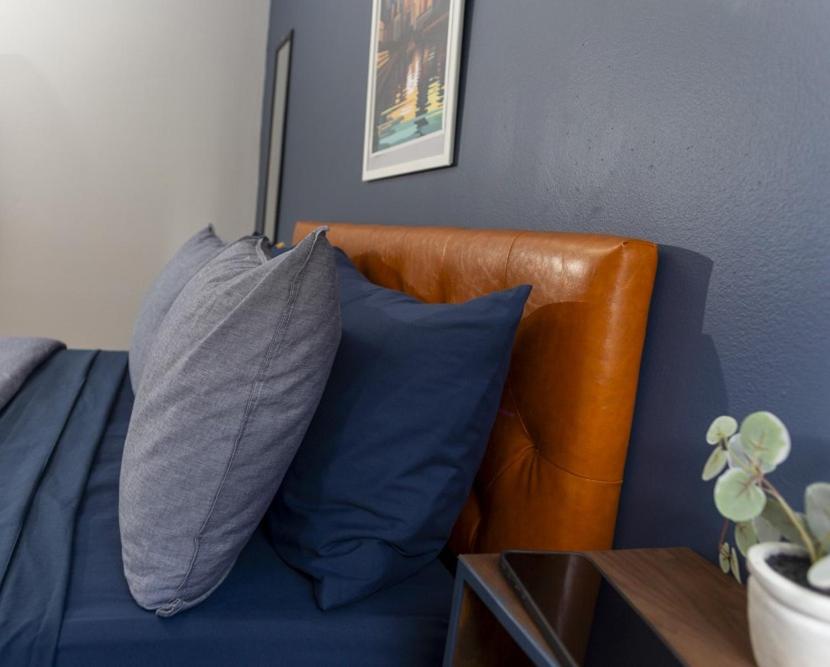 Chicago Parthenon Hostel photo