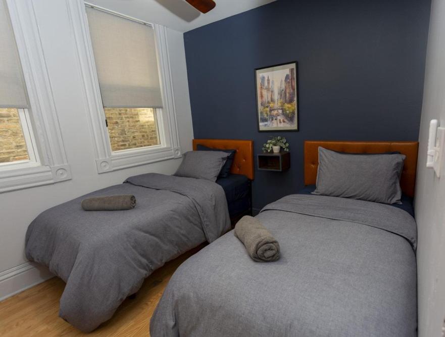 Chicago Parthenon Hostel photo