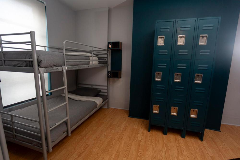 Chicago Parthenon Hostel photo