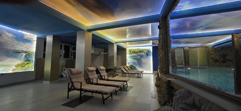 Bali Colosseum Hotel - Resim 10