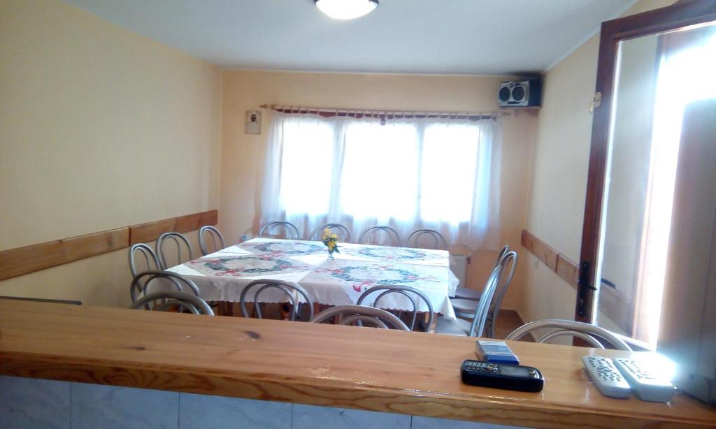Fotografie z fotogalerie ubytování Guest House Lorian v destinaci Madzhare