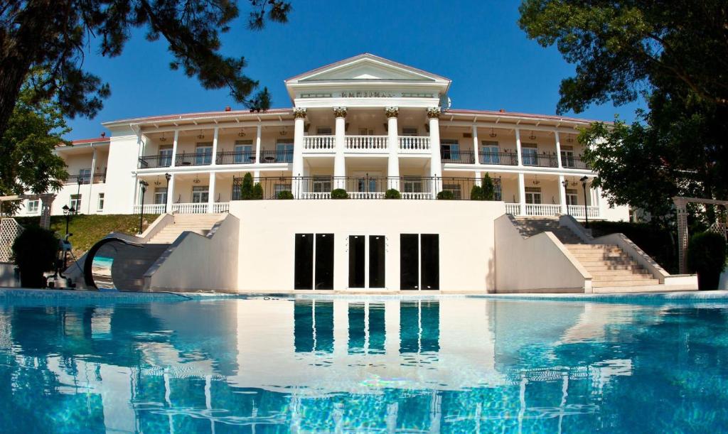Hotel Imperial & Champagne SPA - Housity