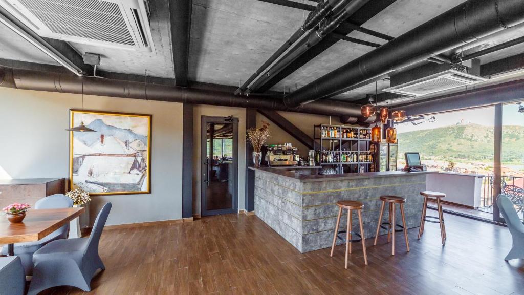 Lounge nebo bar v ubytování Hotel Gino Wellness Mtskheta