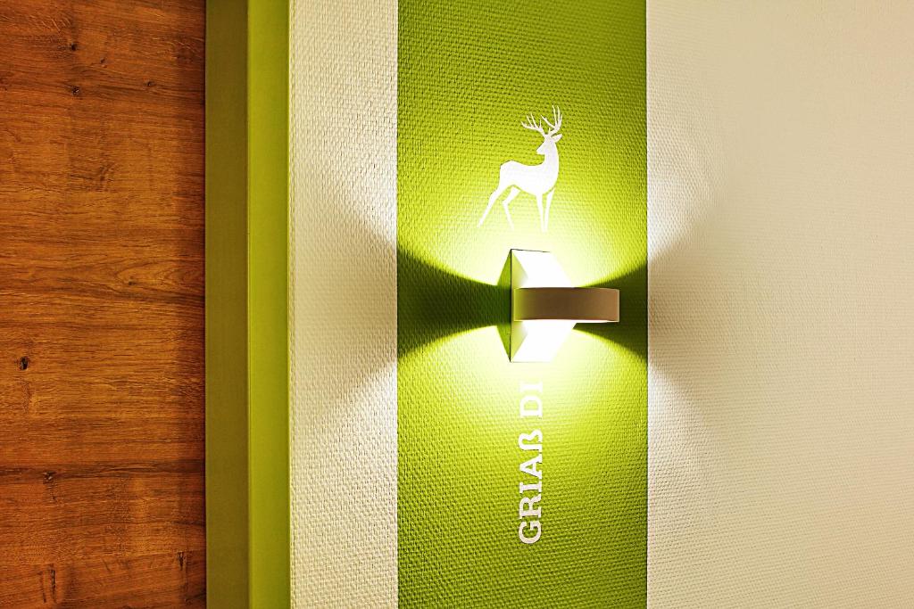 Certifikát, hodnocení, plakát nebo jiný dokument vystavený v ubytování Green Deer Bavarian Hotel