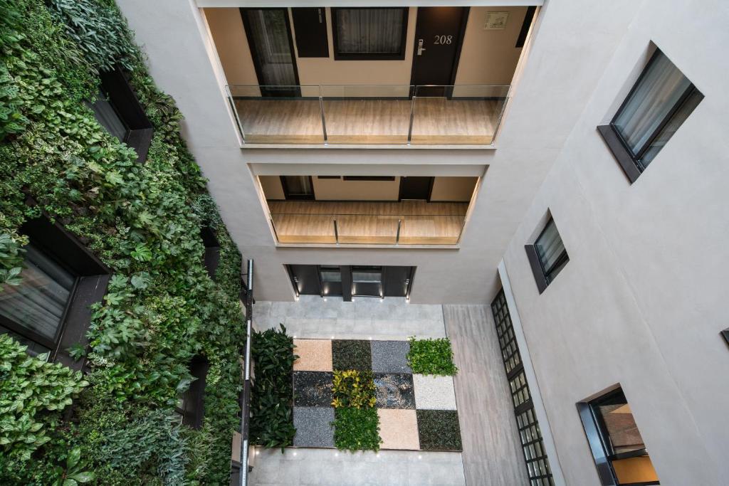 Catalonia Avinyo - Resim 33