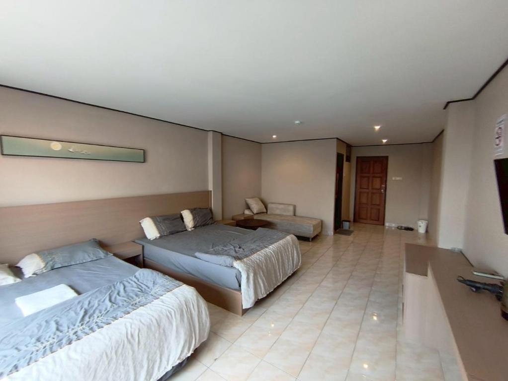 
Twin Room with Balcony
