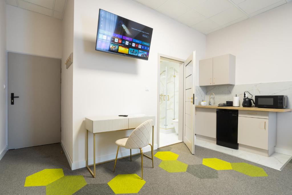 Moon ApartHotel - 18