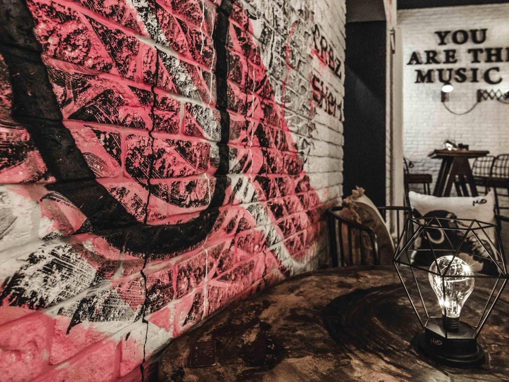 ibis Styles Lausanne Center MadHouse - Resim 22