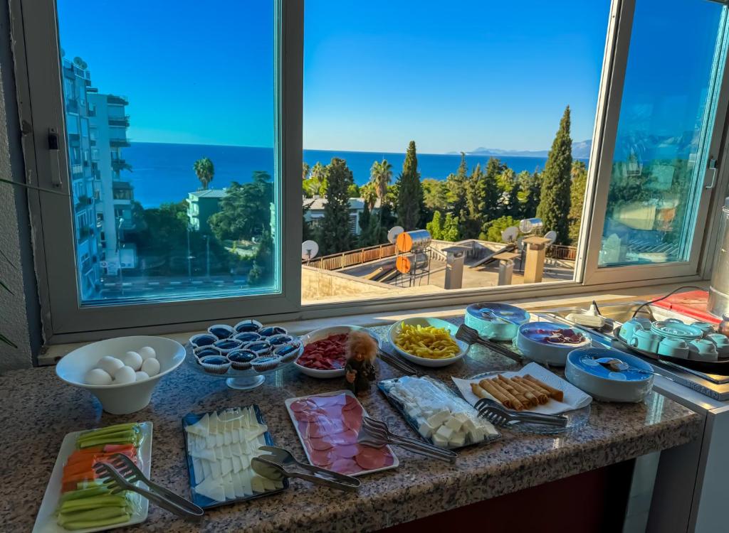 فضای داخلی دلوکس ارسوی در آنتالیا - تصویر ۳