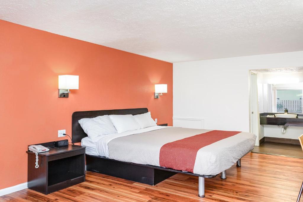 Relax Inn by OYO Columbus OH I 70 - Cama King No Fumadores