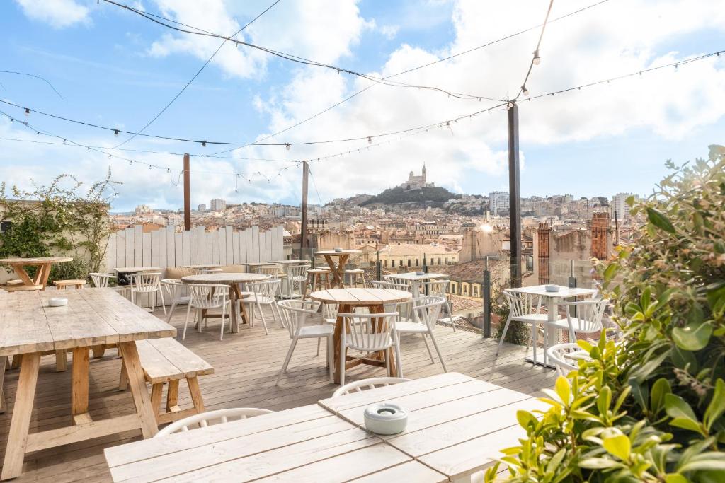 The Babel Community Hôtel - Vieux Port - Resim 44