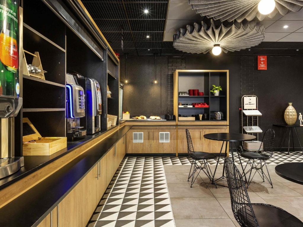 Ibis Marseille Centre Prefecture - Resim 19