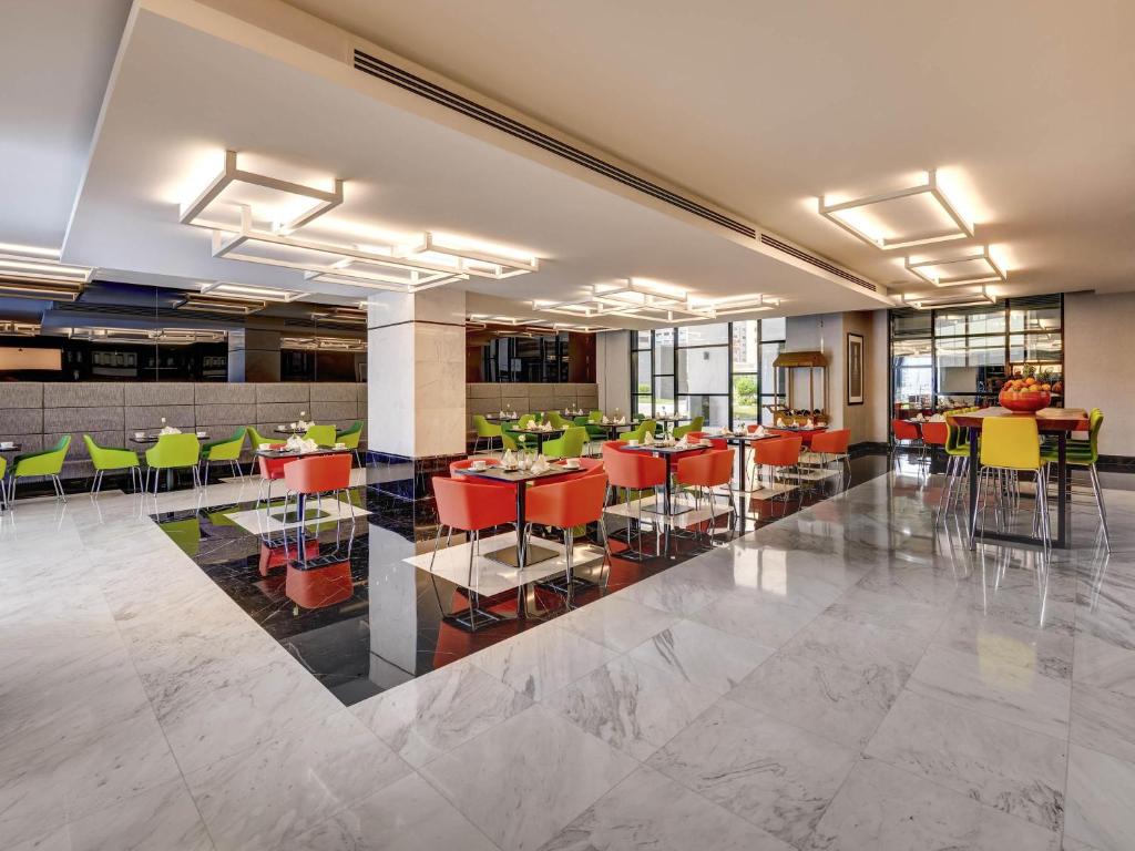 Novotel Sharjah Expo Centre - Resim 45