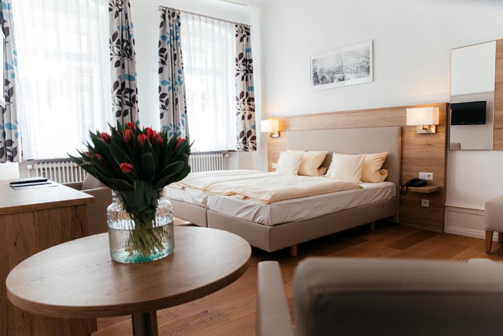 
Large Double or Twin Room
