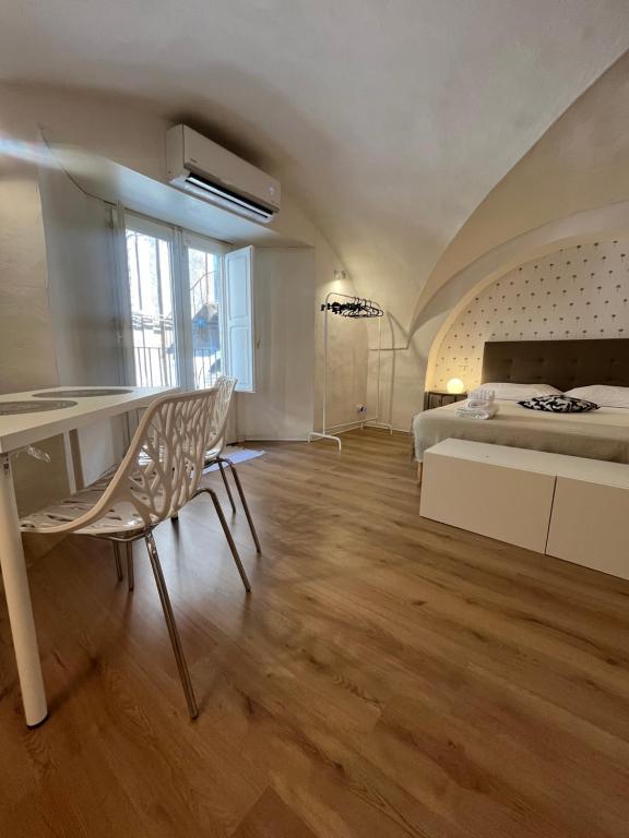 Een zitgedeelte bij VagaLuna Short Stay