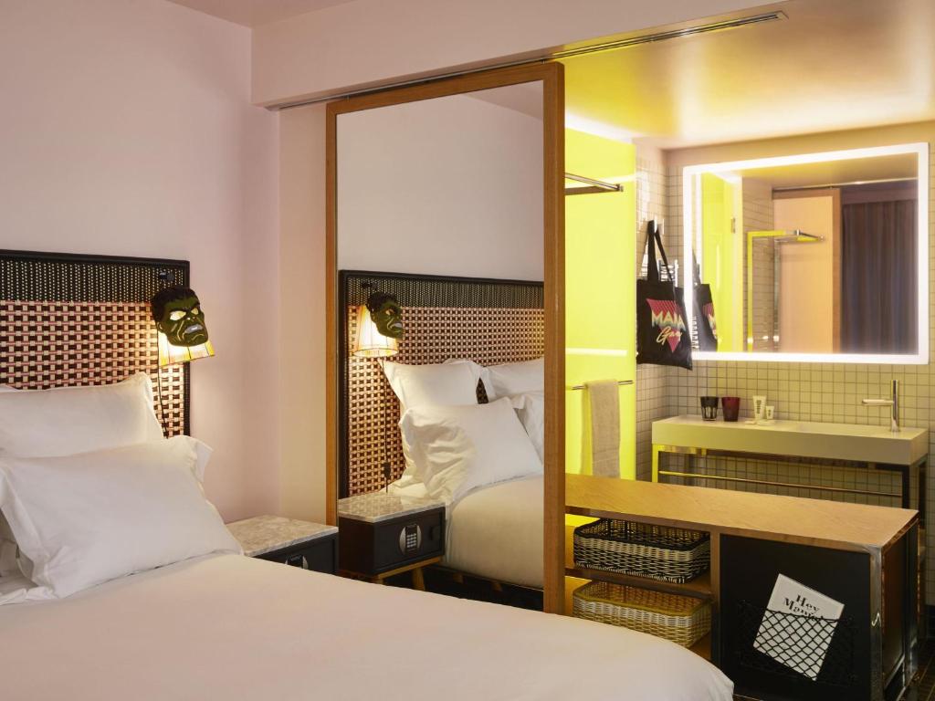 
Medium Mama Double Room
