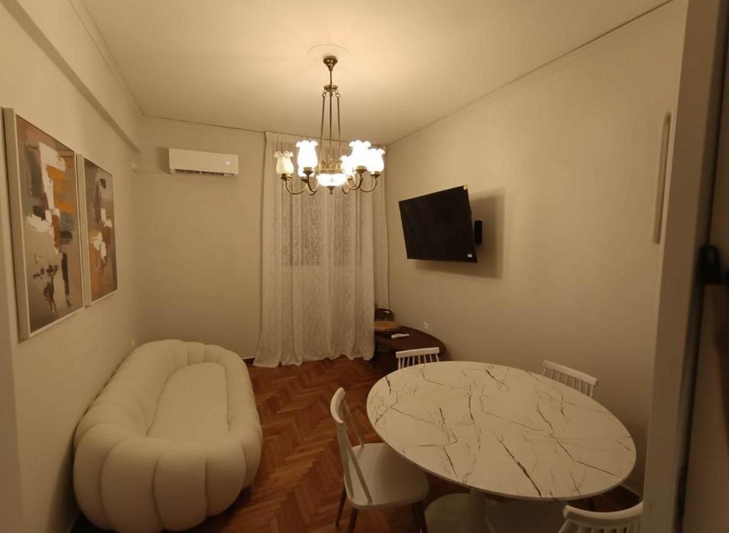 Heritage Retreat by Acropolis & Museum