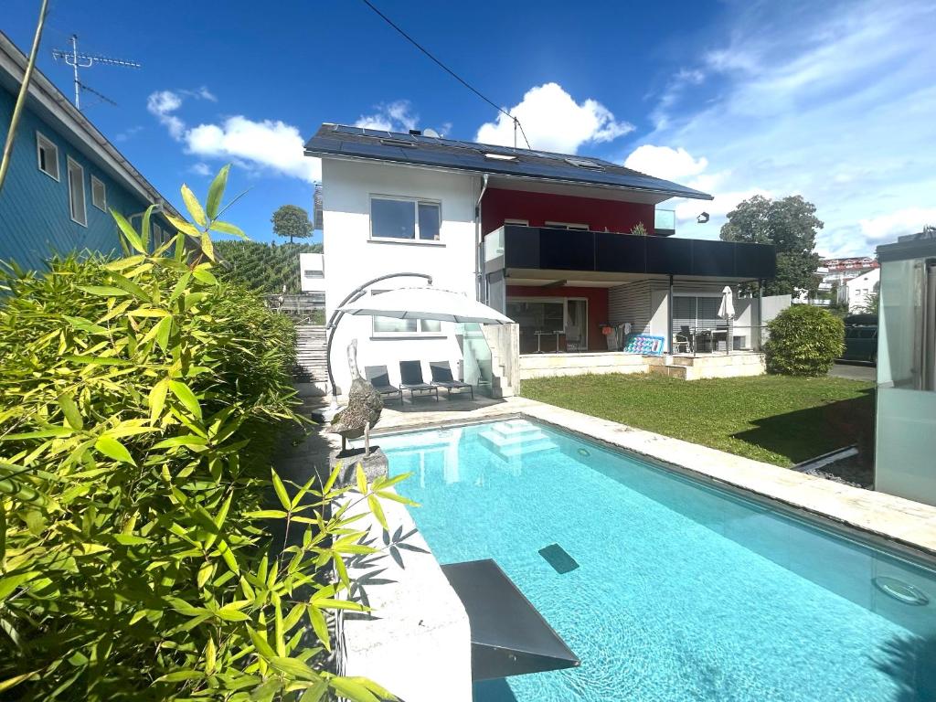 Gästehaus Sommertal, eigener Parkplatz, Pool, 800m zum Bodensee