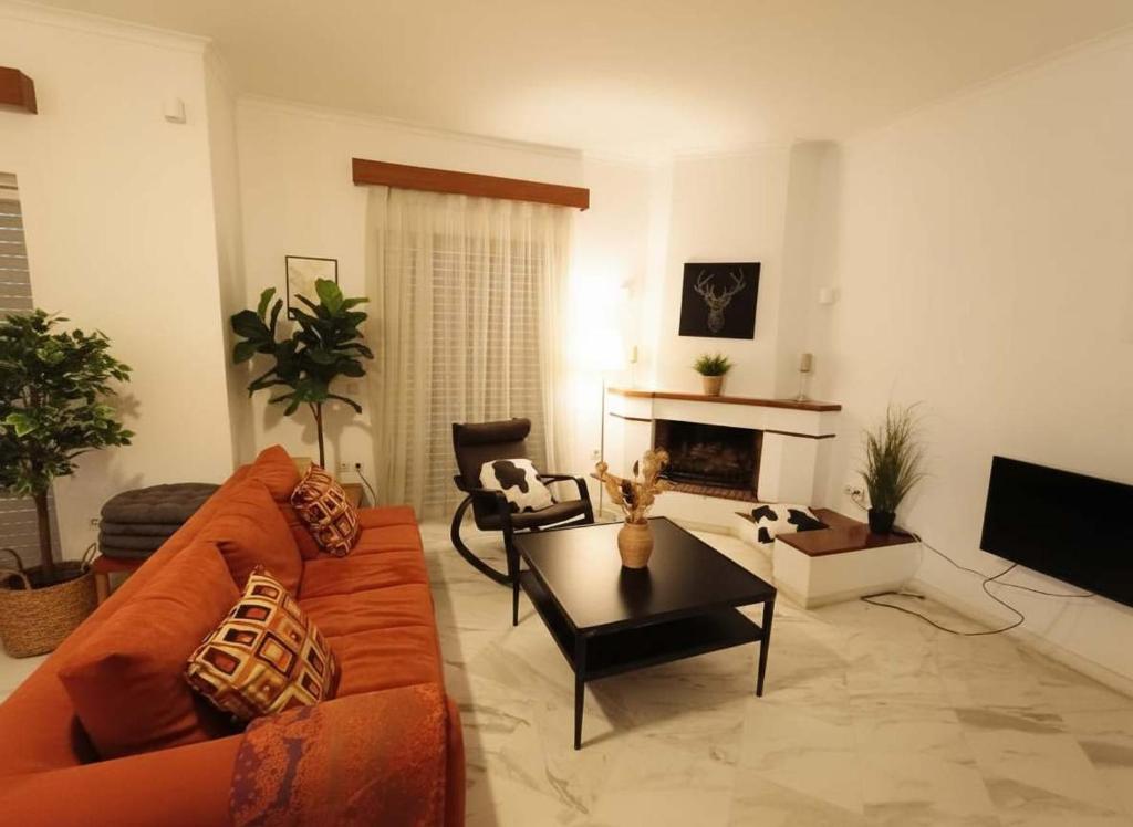 Athenas Residence 3-Bedroom Apartment in Alimos