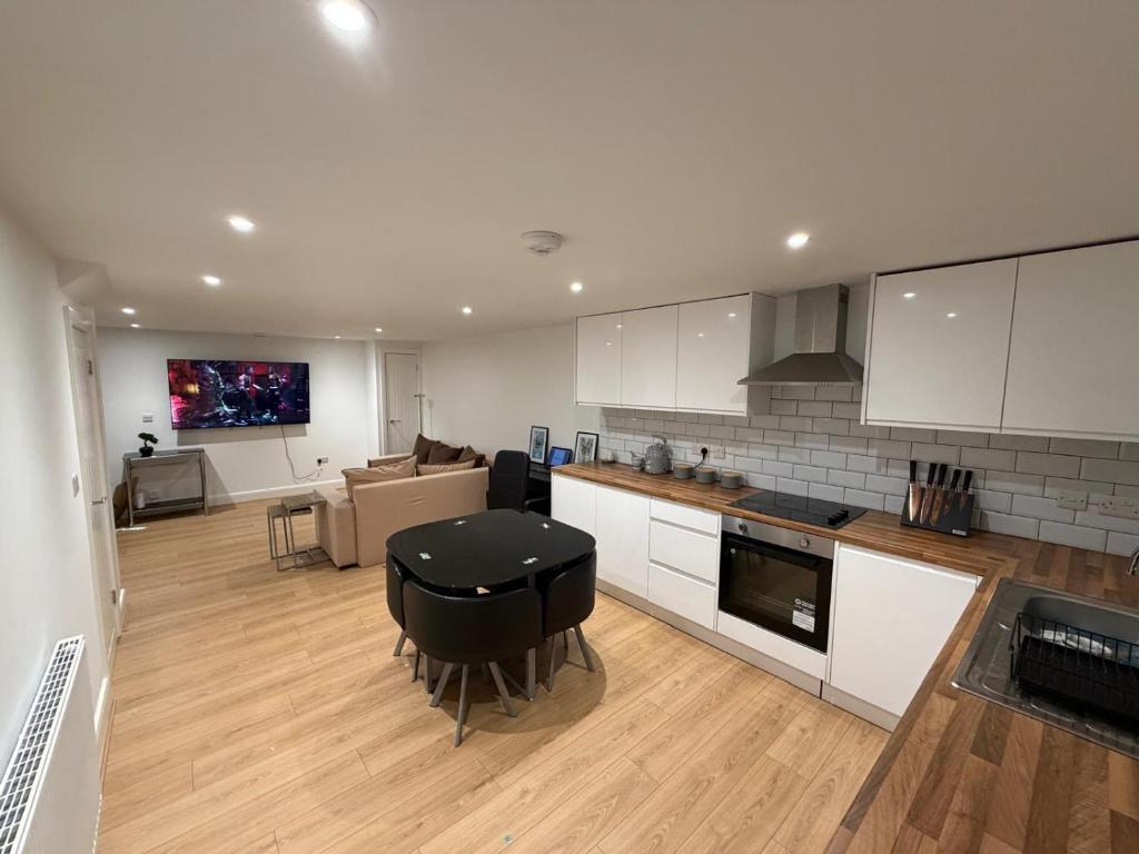 Kuchyň nebo kuchyňský kout v ubytování The Gateway to Birling Gap and Seven Sisters RB B LIVING