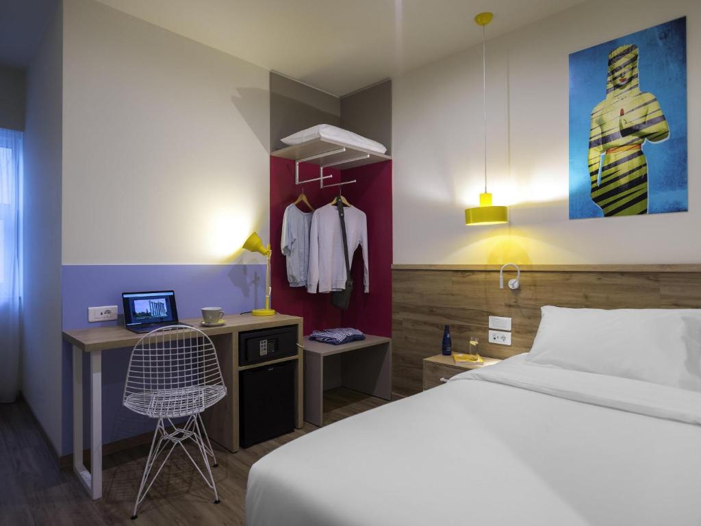 ibis Styles Athens Routes - Resim 7