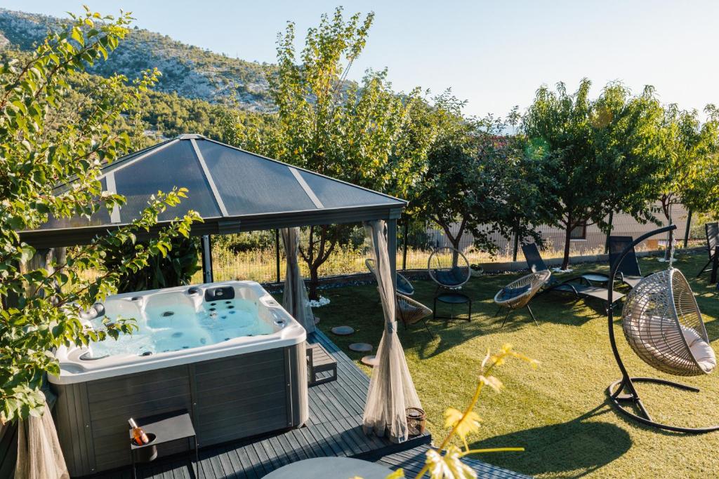 Üldine mäevaade või majutusasutusest RELAX - vacation house pildistatud vaade