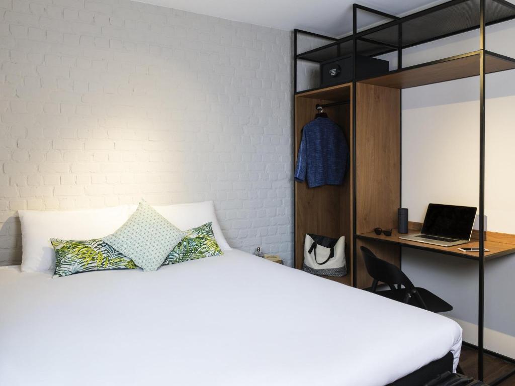 ibis Brussels Centre Chatelain - Resim 10