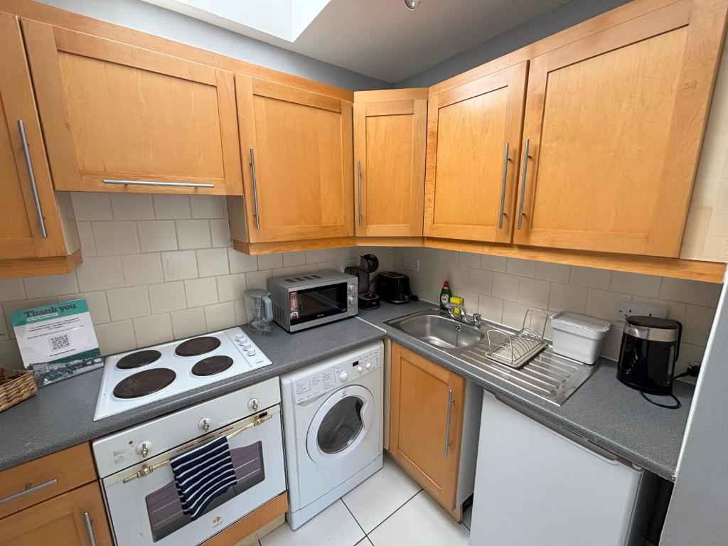 Leevin Studios - Resim 34