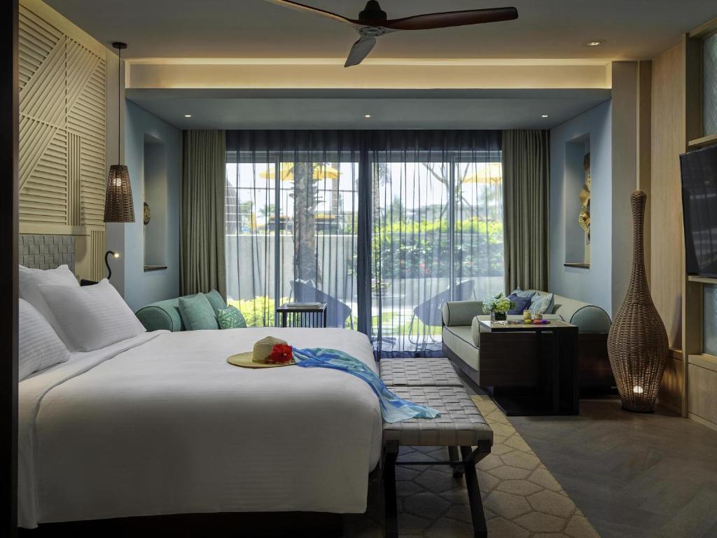 Two-Bedroom Executive Family Suite with Resort View