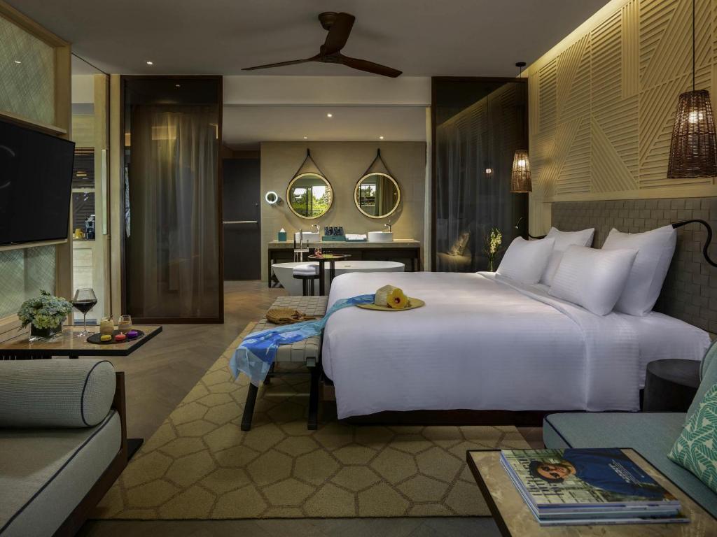 Two-Bedroom Executive Family Suite with Resort View