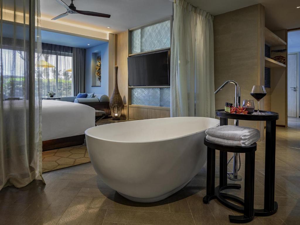 Two-Bedroom Executive Family Suite with Resort View