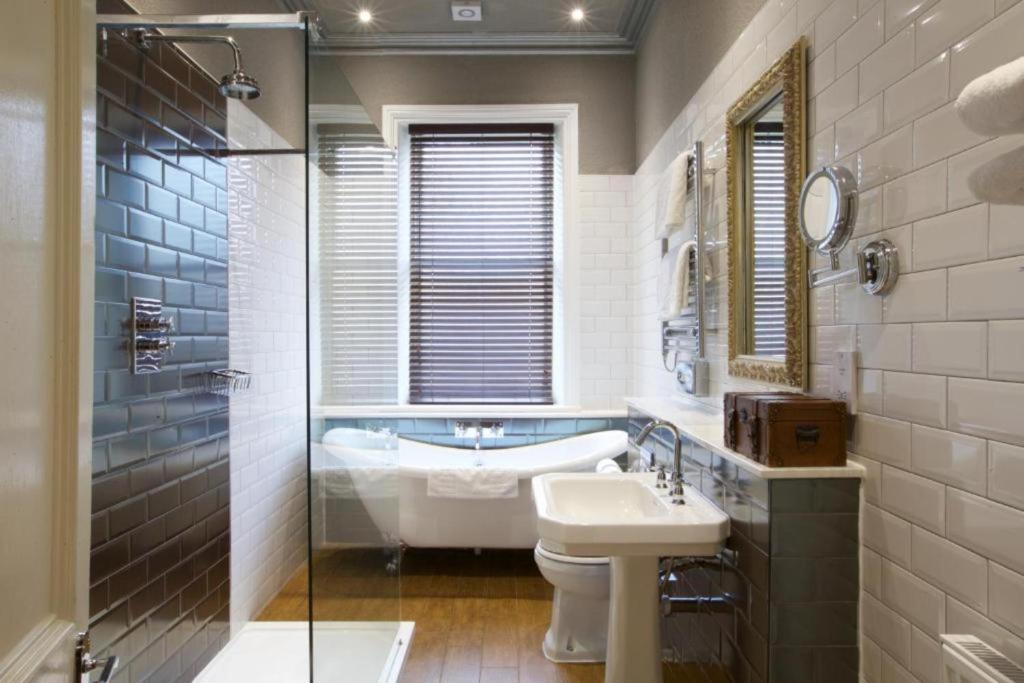 Liverpool Sefton Park Hotel by Dancenter - Resim 3