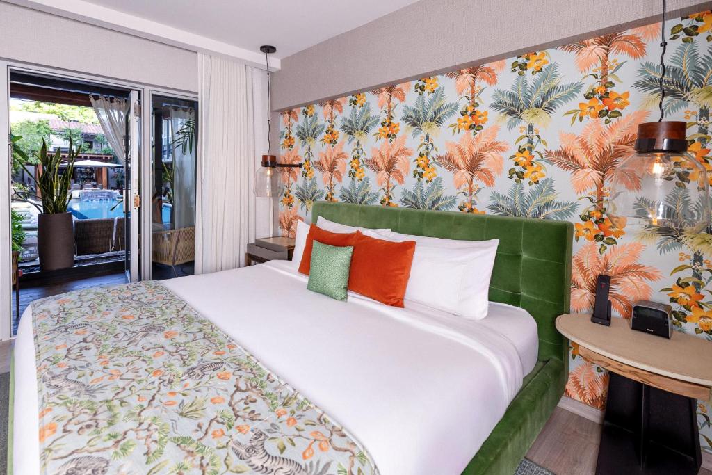 Lennox Miami Beach - 