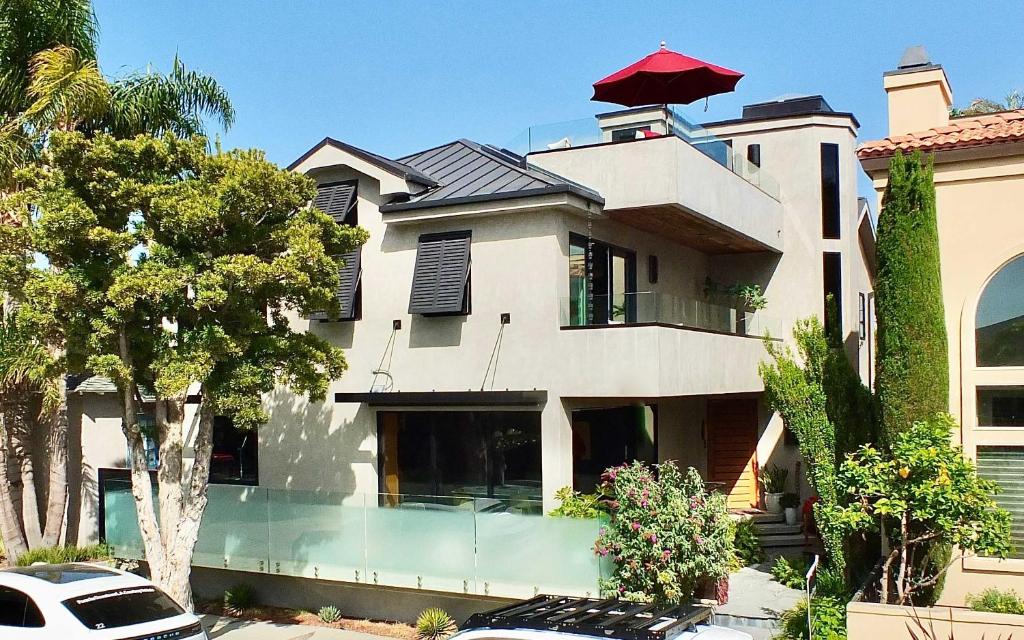 Budova, kde se prázdninový dům nachází