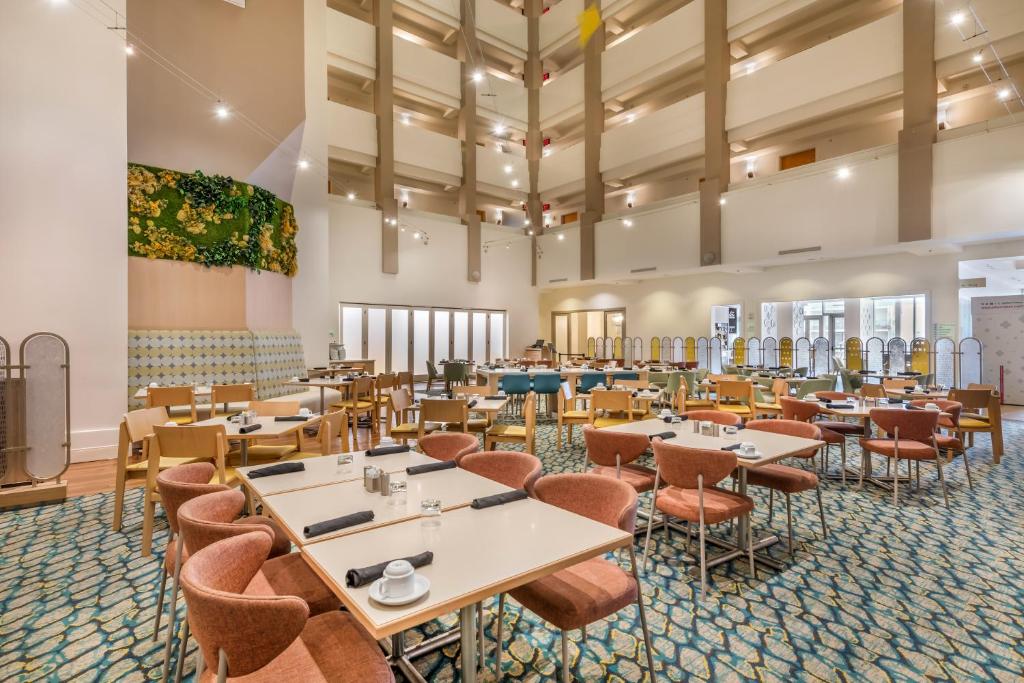 Holiday Inn Orlando – Disney Springs® Area by IHG photo