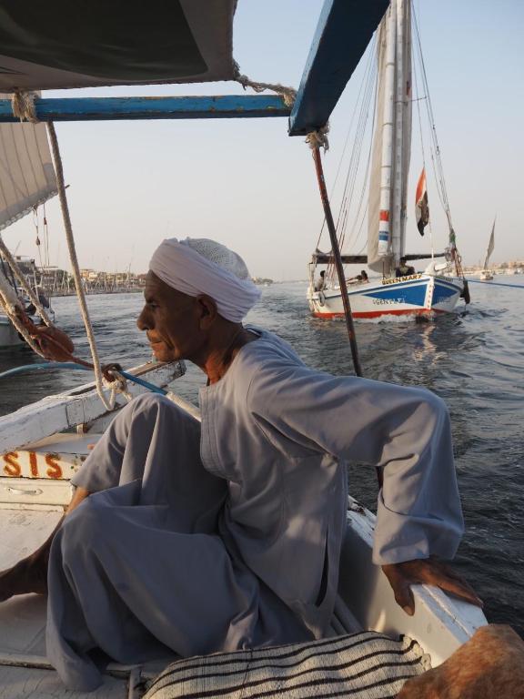 peace garden hostel & camp - 19