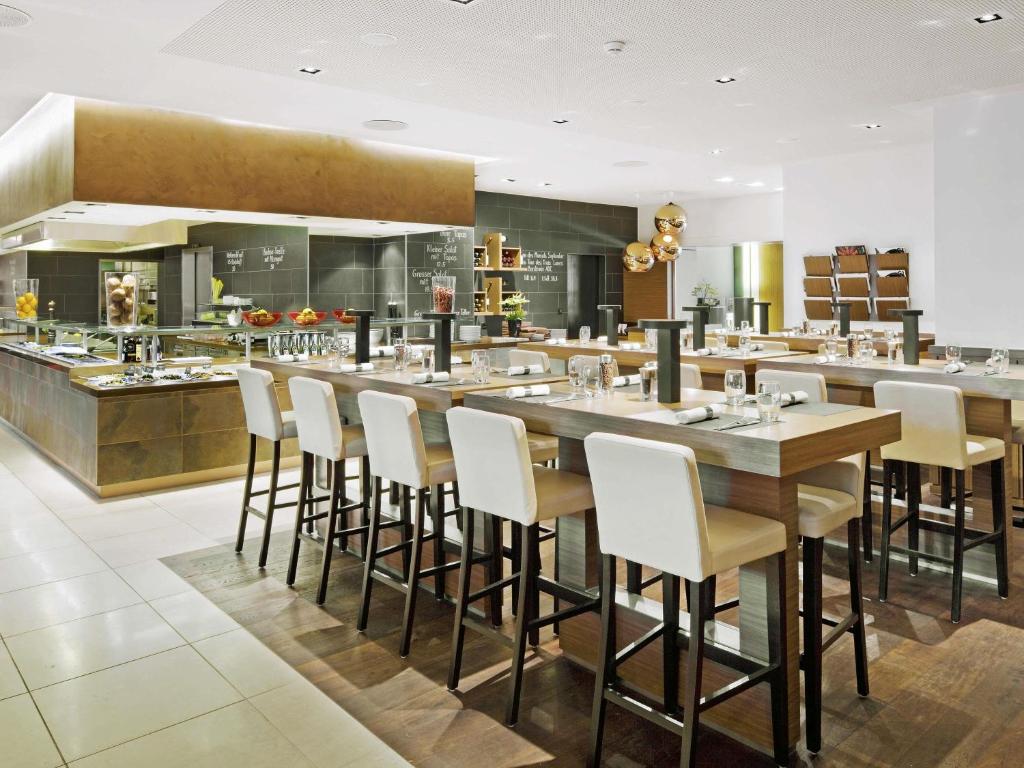 Mövenpick Hotel Zurich Airport photo